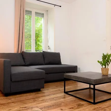 Cosy Avec Jardin Μυλούζη